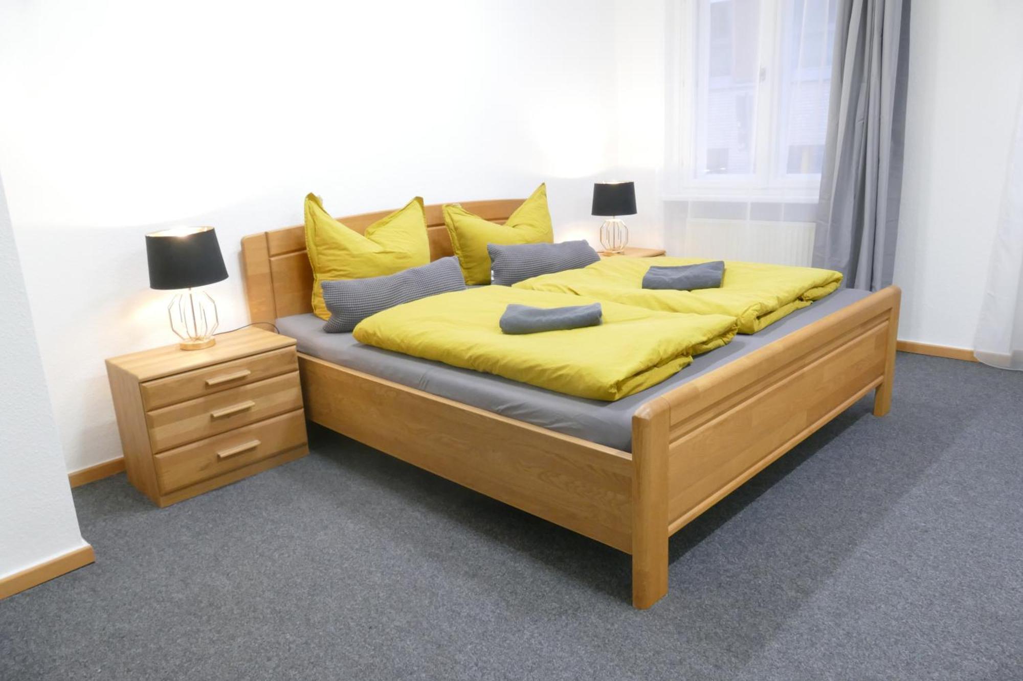 Innenstadt - 110m2 Wunderschoener Altbau Am Landesmuseum Mit 3 Schlafzimmern Und 2 Baedern Appartement