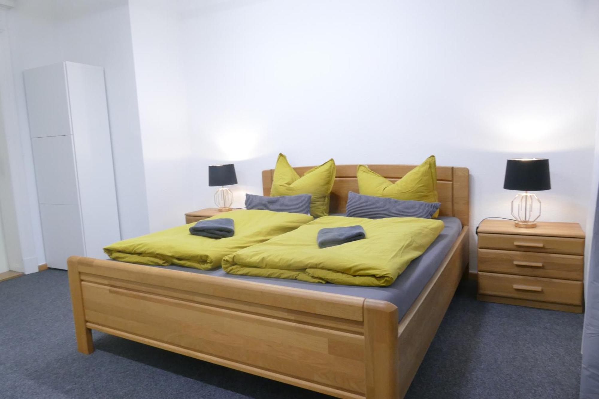 Appartement Innenstadt - 110m2 Wunderschoener Altbau Am Landesmuseum Mit 3 Schlafzimmern Und 2 Baedern Greifswald